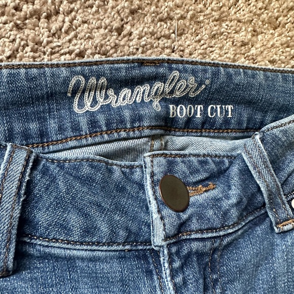 Wrangler Boot Cut Jeans Size 3 - Picture 5 of 6